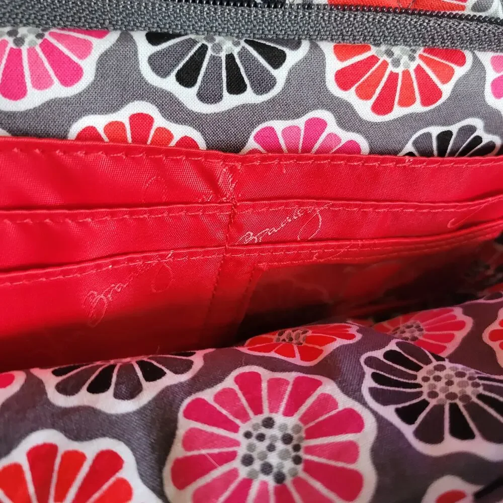 Vera Bradley Woman's Crossbody Purse Small Cheery Blossom Pattern‎